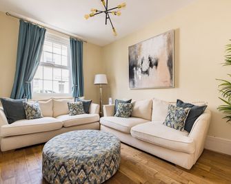 Charles Hope Salisbury Residence - Salisbury - Living room