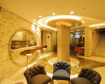 Ilhan Kardesler Apart Hotel - Uzungöl - Salónek