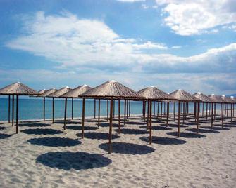 Ξενοδοχείο Λευκό Ρόδο - Paralia - Παραλία