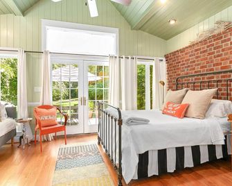 Cabell Cottage | 2 Bed, 1.5 Bath - Charlottesville - Bedroom