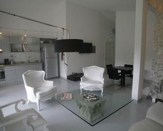Moderm Apartment, st teresa ,mal pais located in center or playa carmen . - Malpais - Sala de estar