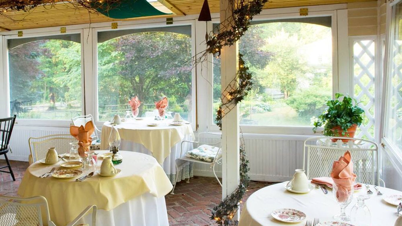 Stockbridge Country Inn