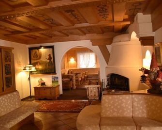 Folgaria Post Hotel - פולגאריה - סלון