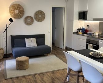 Barcelona Beach Home - Barcelona - Restaurant