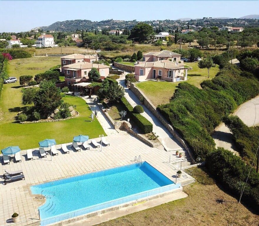 The Seasons - Svoronata - Pool