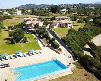 The Season Villas - Svoronata - Pool