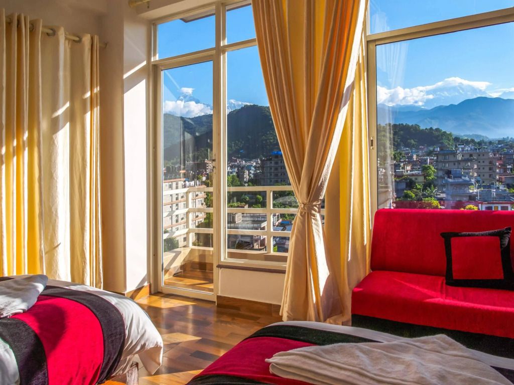 Hotel City Inn - Mountain View - פוחארה - מרפסת