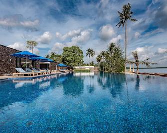 The Residence Bintan - Bintan Pesisir - Pool
