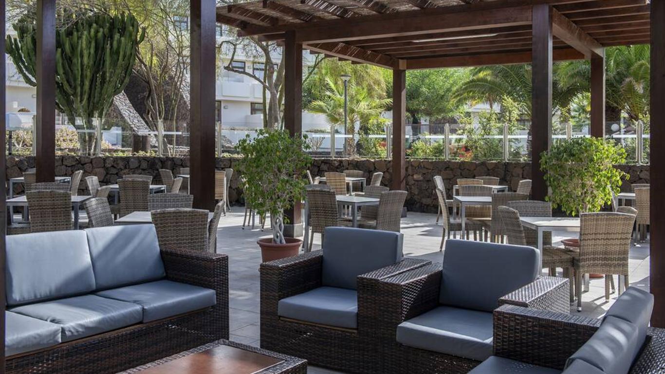 لوس ثوكوس إمبريسيف لانثاروتي