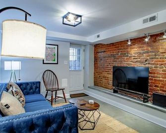 2-Br Petworth Pad Walk To Metro Subway - וושינגטון די.סי - סלון