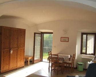 Bed & Breakfast Varionda - Chiaverano - Obývací pokoj