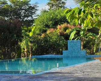 Green Hut Hotel & Restaurant - Sigiriya - Pool