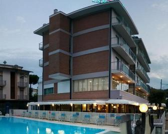 Hotel Lanzoni - Cervia - Edificio