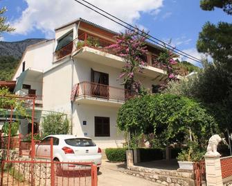 Apartments by the sea Zivogosce - Mala Duba, Makarska - 2603 - Igrane - Κτίριο