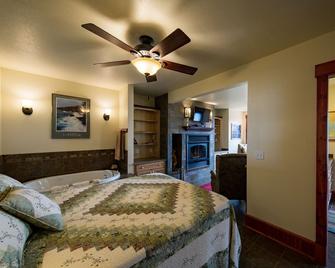 The Inn at Croftville Road Cottages #7. On the Shore of Lake Superior. - Grand Marais - Bedroom