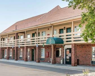 Quality Inn Findlay - Findlay - Building