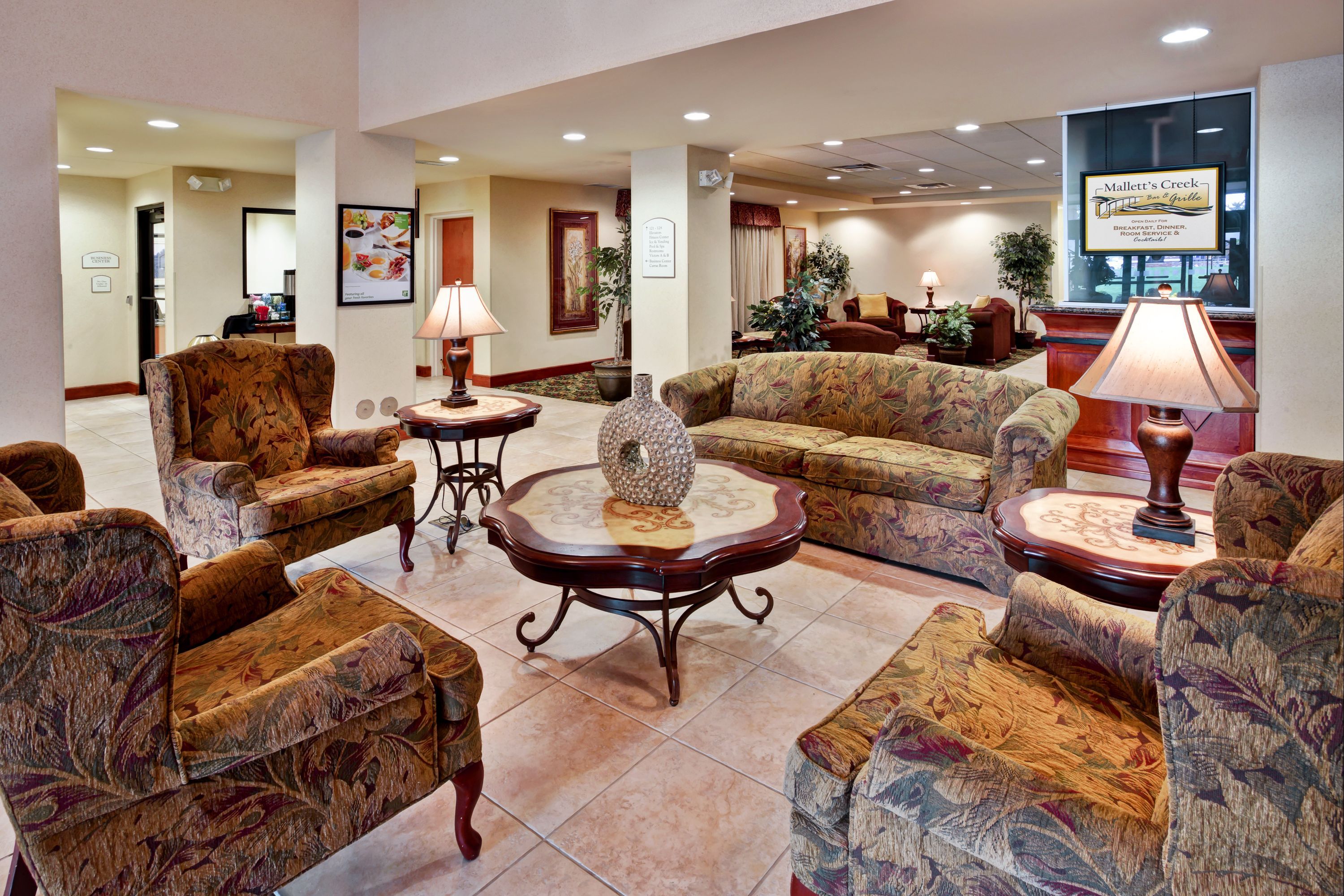Holiday Inn & Suites Ann Arbor Univ. Michigan Area By IHG - אן ארבור - טרקלין