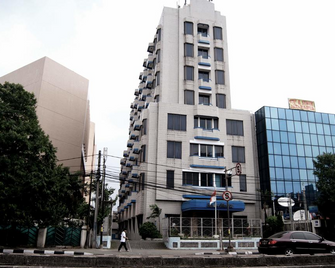 Atlantic - Yakarta - Edificio