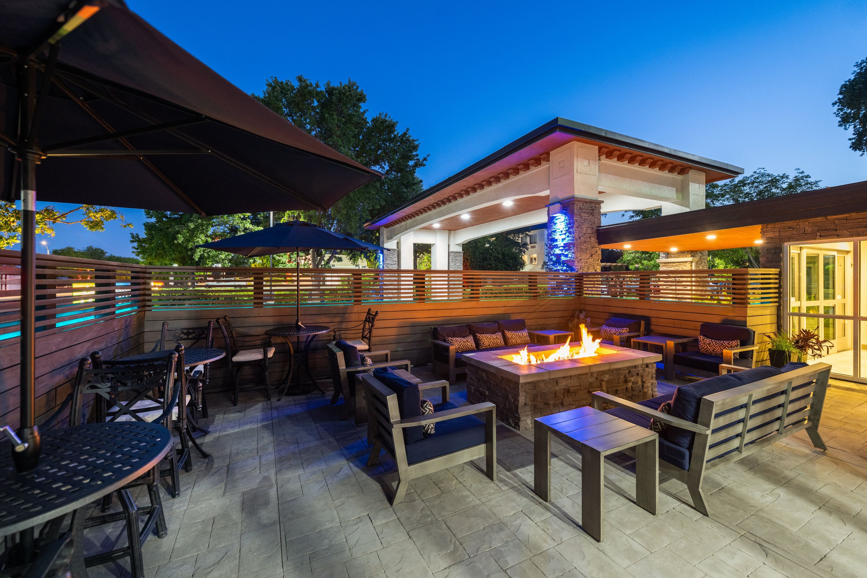 Holiday Inn Express & Suites Paso Robles By IHG - פאסו רובלס - שירותי מקום האירוח