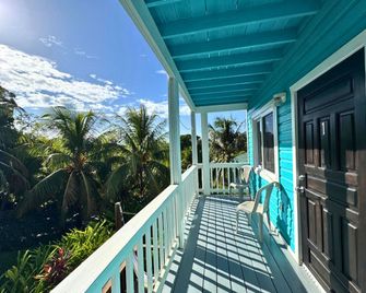 Guava Grove Resort & Villas - Sandy Bay