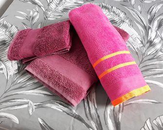 Free Wifi, Beer Tap, Pool Table, A / C, Play Area And Much More! - el Campello - Bedroom