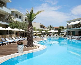 Renaissance Hanioti Resort - Afytos - Pool
