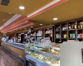 Hotel La Sierra - Antequera - Shop