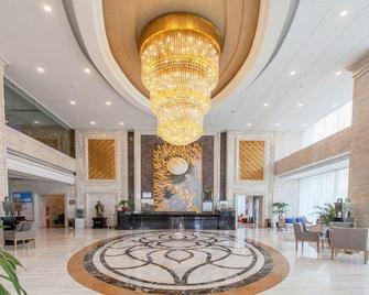 Jiasheng International Hotel - Xianning - Лоббі