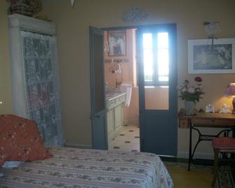 Chambre d'hôtes La Margotte - Forcalquier - Bedroom