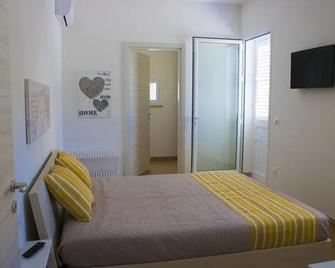 A Casa Di Coso B&B - Marsala - Bedroom