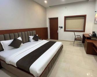 The Kedar Resort - Mathura - Habitación