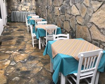 Tenes Otel - Bozcaada - Restaurante
