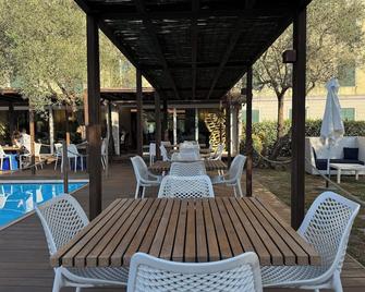 Sarzana Park Hotel - Sarzana - Terasa