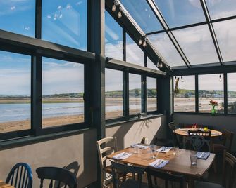 The Royal George - Bideford - Restaurant