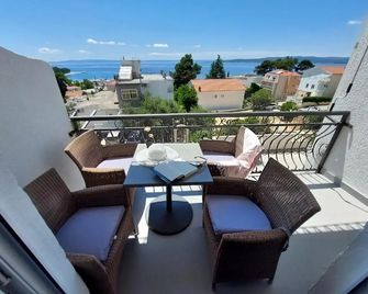 Apartments Matic Baska Voda - Baška Voda - Balkon