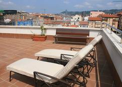 Bilbao Apartamentos Atxuri - Bilbao - Balcone