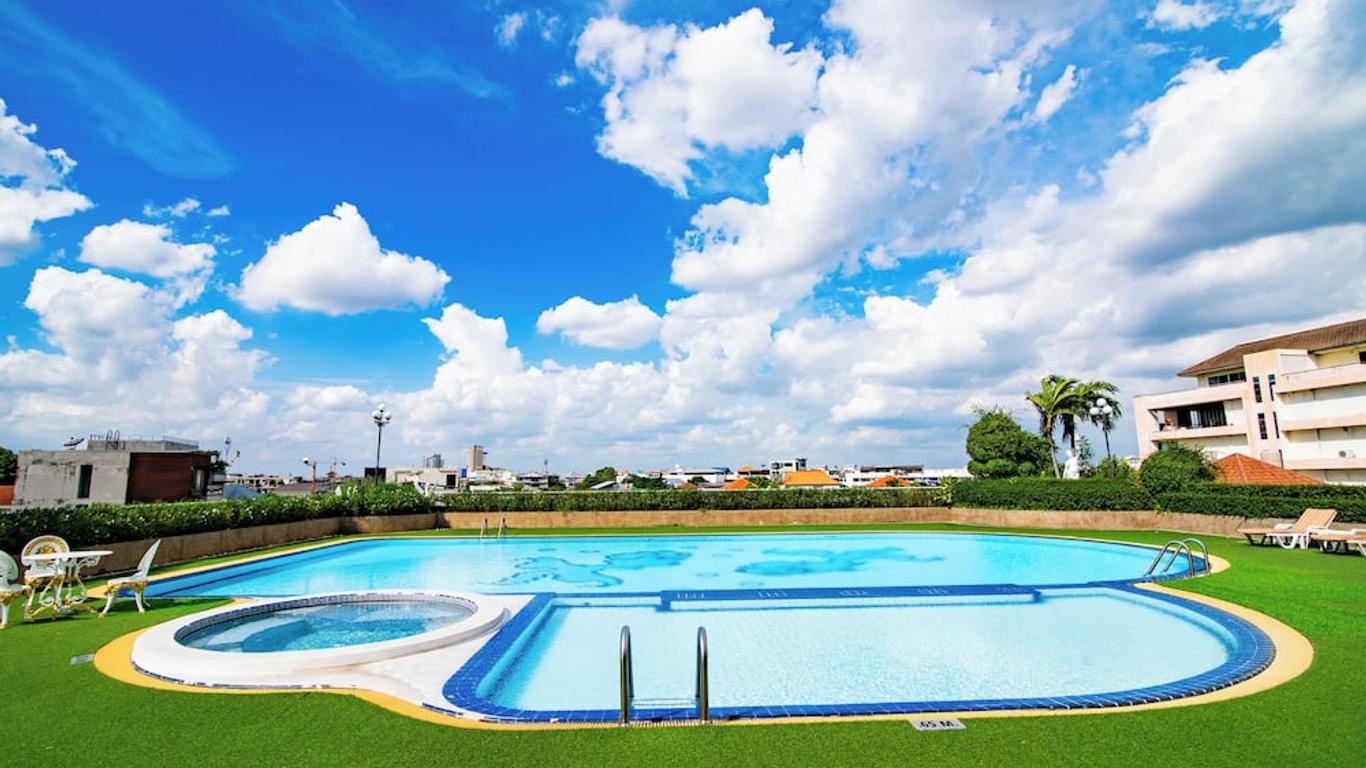 Town in Town Hotel Bangkok