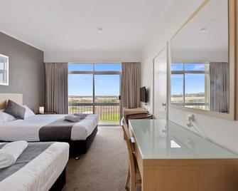 Scamander Beach Resort - Scamander - Bedroom