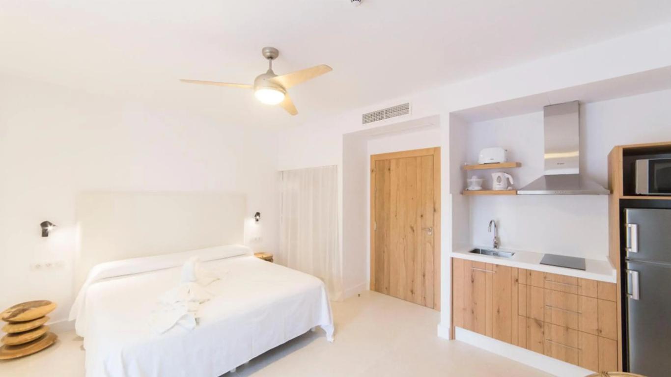 Sa Cala Suites