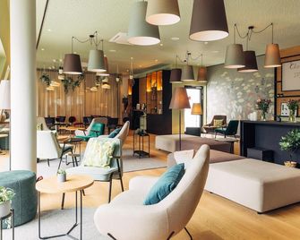 harry's home Lienz hotel & apartments - Lienz - Sala de estar