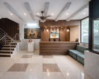 Hotel Atithi International - Katra - Front desk