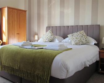 Merritt Guest House B&B - Paignton - Bedroom