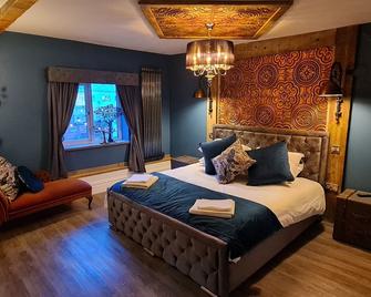 The Waterside Bar, Rooms & Restaurant - Manchester - Bedroom
