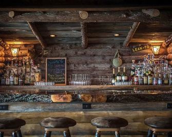 Come stay at Great Pines for amazing views! - Old Forge - Бар