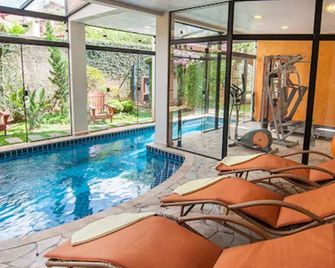 Pousada Aguia Dourada - Monte Verde - בריכה