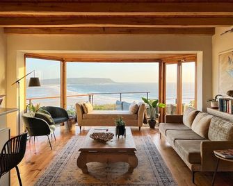 Milkwood Beach House - Noordhoek - Wohnzimmer