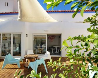 Son of a Beach Hostel - Albufeira - Patio