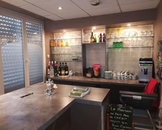 Les Genets D'or - Loudéac - Front desk