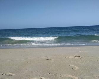 Quite, Cozy, And Convenient Vacation Bungalow. - Titusville - Beach