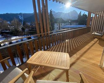 Luna Mountain Lodge Garmisch - Garmisch-Partenkirchen - Balcony